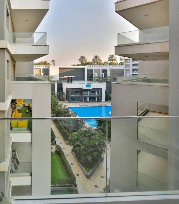 Parkside Boutique 3 Bbr Serviced Apartment - Ocean Blue - Near Airport Kairo Eksteriør bilde